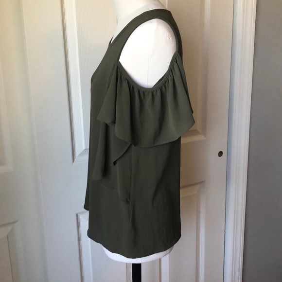 Bobeau olive green lightweight top - Picture 3 of 6